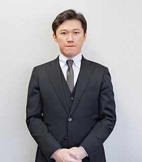 前田弁護士の写真